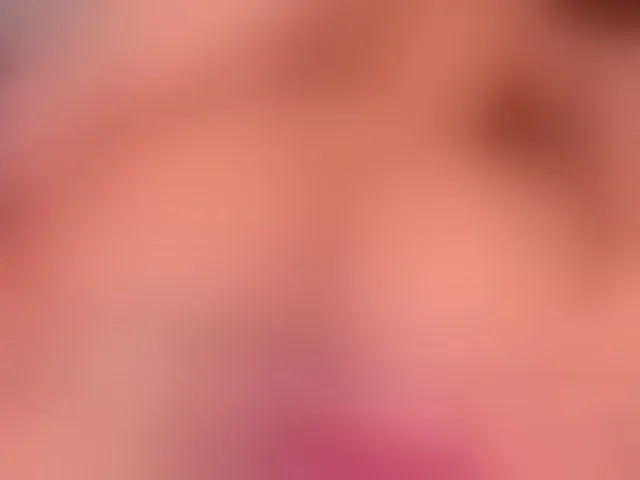 Live sex webcam photo for MaddyOwens #293093014