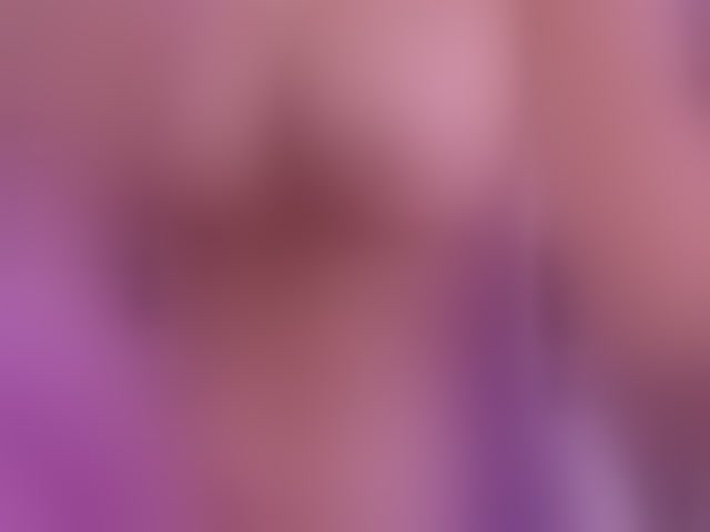 Live sex webcam photo for MaddyOwens #293564476
