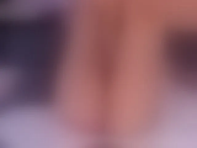 Live sex webcam photo for MaddyOwens #293980403