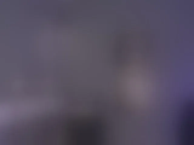 Live sex webcam photo for MaddyOwens #293988497