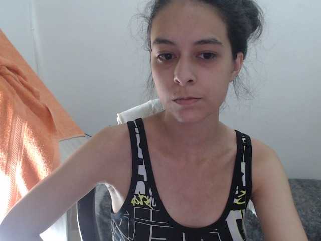 Live sex webcam photo for Maddyebela24 #272183102