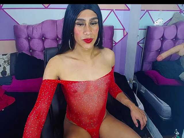 Live sex webcam photo for Maddyperez #276023675