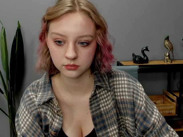 Live sex webcam photo for MadelineLOVE99 #277262452