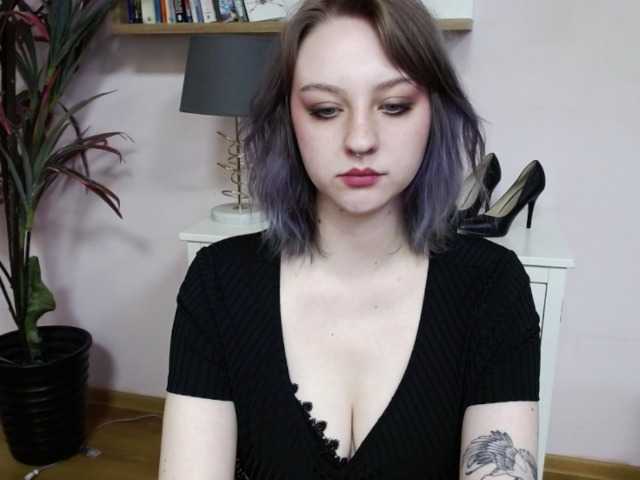 Live sex webcam photo for MadelineLOVE99 #277934486