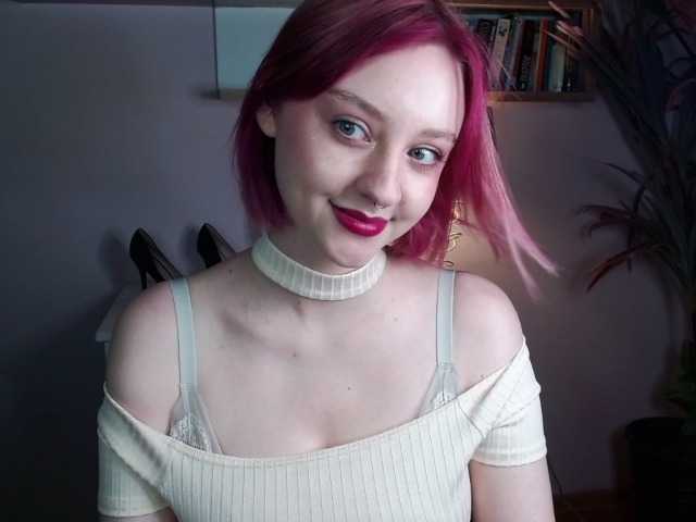 Live sex webcam photo for MadelineLOVE99 #278175547