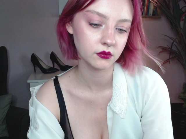 Live sex webcam photo for MadelineLOVE99 #278180780