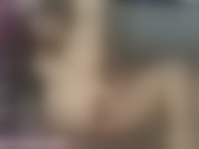 Live sex webcam photo for Madelynn #287960887