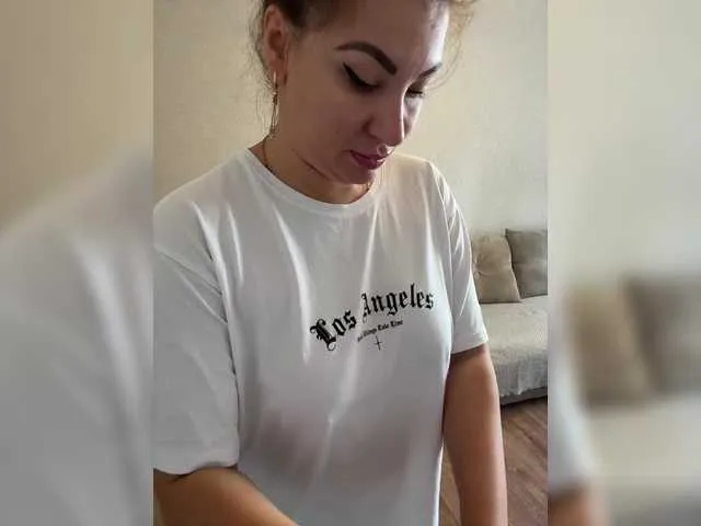 Live sex webcam photo for Madelynn #291306124