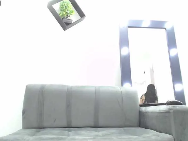 Live sex webcam photo for Madiison-Evan #273540768