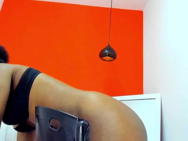 Live sex webcam photo for Madison-sexy #290560850