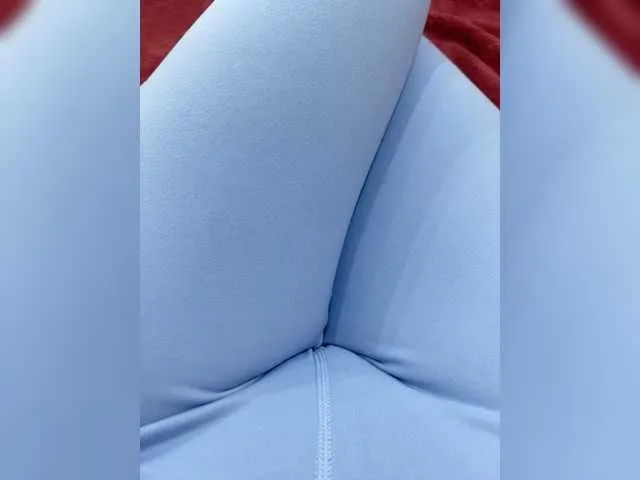 Live sex webcam photo for Madison01 #276407787