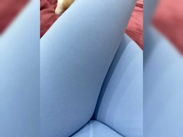 Live sex webcam photo for Madison01 #276727299