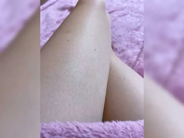 Live sex webcam photo for Madison01 #276928981