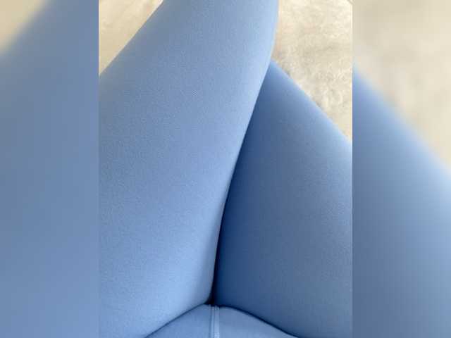 Live sex webcam photo for Madison01 #277490045