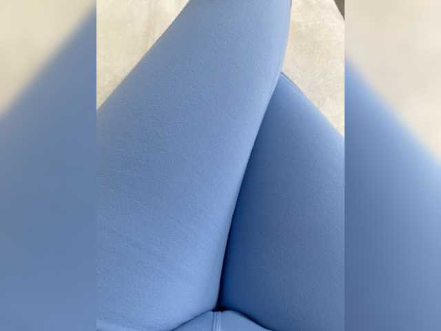 Live sex webcam photo for Madison01 #277516414