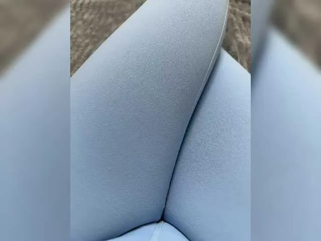 Live sex webcam photo for Madison01 #292364033