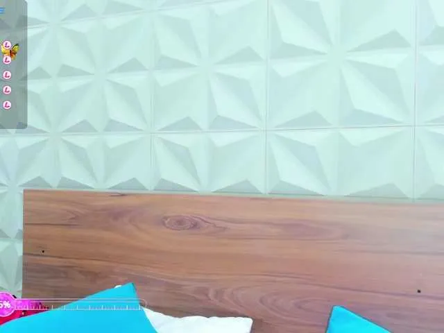 Live sex webcam photo for MadisonJonnes #278172357