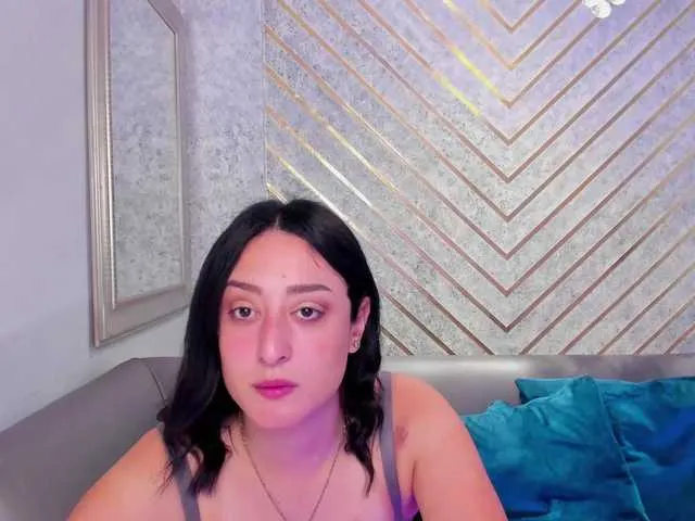 Live sex webcam photo for MadisonWeiss #271694450