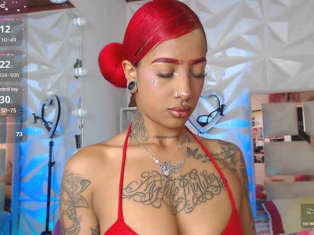 Live sex webcam photo for Madisson3333 #291473157