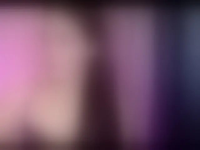 Live sex webcam photo for Madisson7 #293636064
