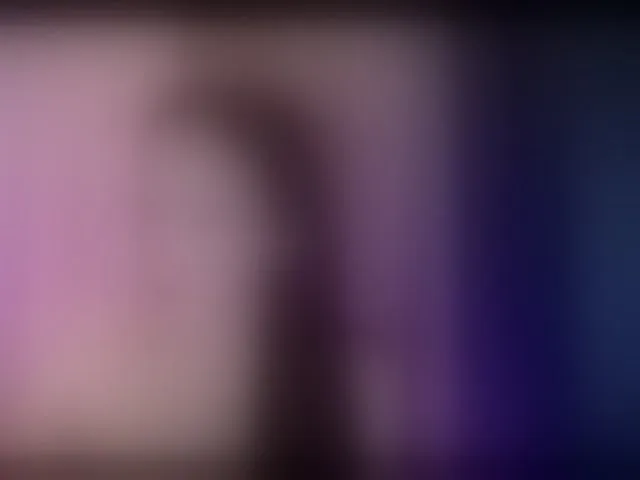 Live sex webcam photo for Madisson7 #293678327
