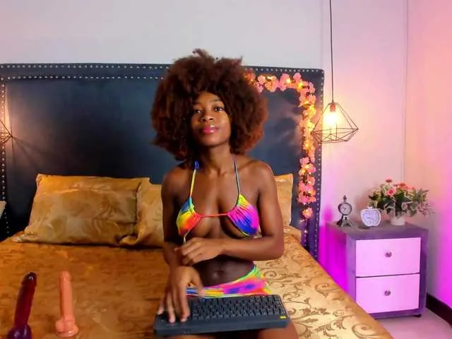 Live sex webcam photo for MadissonBonne #291050776