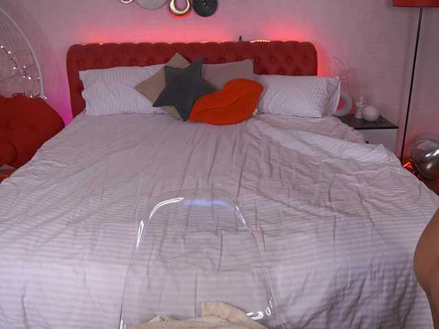 Live sex webcam photo for MadissonSoft #291851023