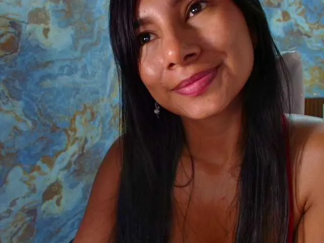 Live sex webcam photo for Mady29 #291618750