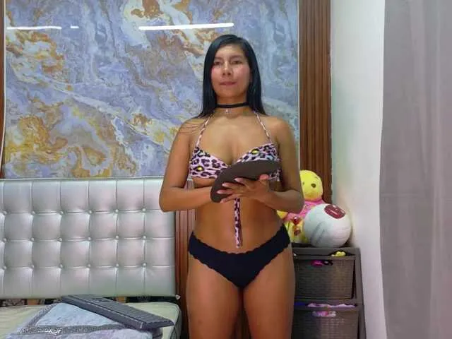Live sex webcam photo for Mady29 #293985532