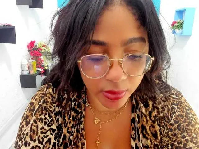 Live sex webcam photo for MadyKolemam #277894434