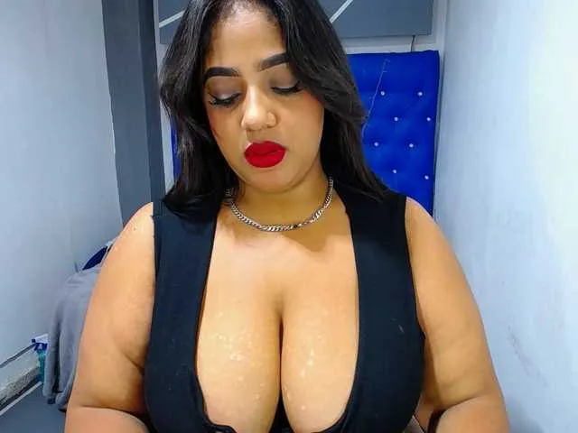 Live sex webcam photo for MadyKolemam #292556765
