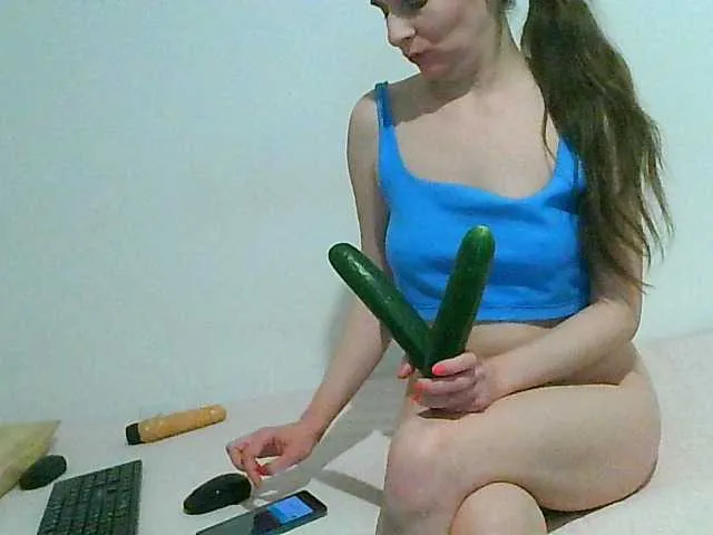 Live sex webcam photo for MagalitaAx #277101670