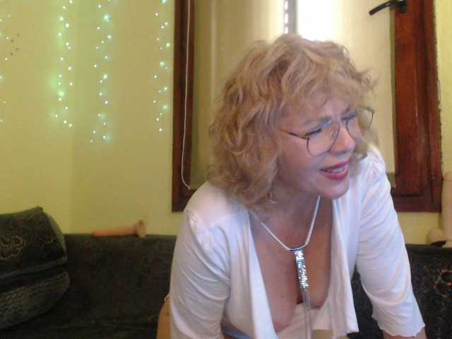 Live sex webcam photo for Magdalenaaa #274450083