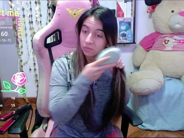 Live sex webcam photo for Maggie-Fox #291533091