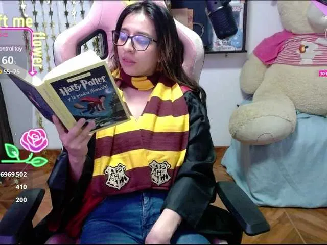 Live sex webcam photo for Maggie-Fox #291546785