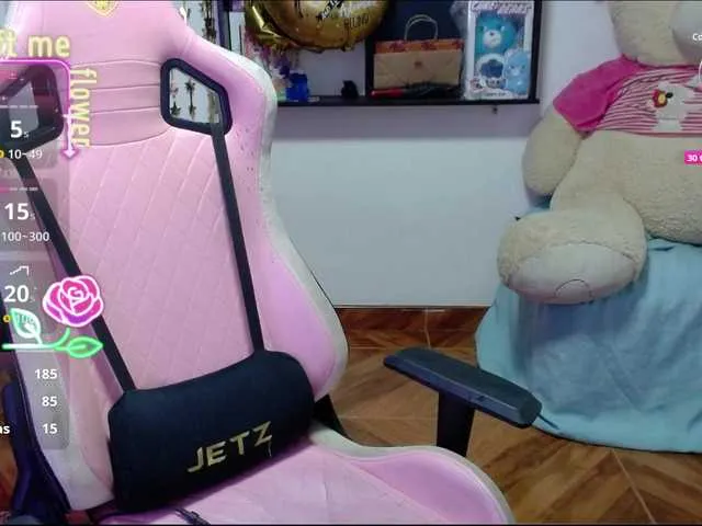 Live sex webcam photo for Maggie-Fox #291685038