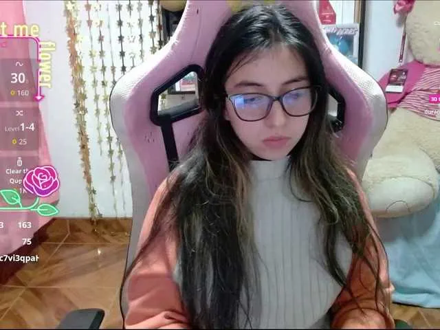 Live sex webcam photo for Maggie-Fox #292133364