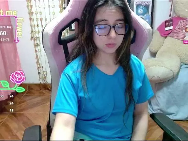 Live sex webcam photo for Maggie-Fox #292174232