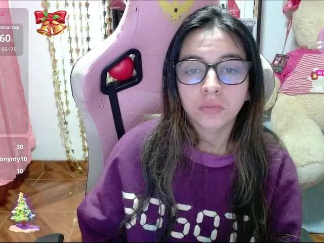 Live sex webcam photo for Maggie-Fox #292312613