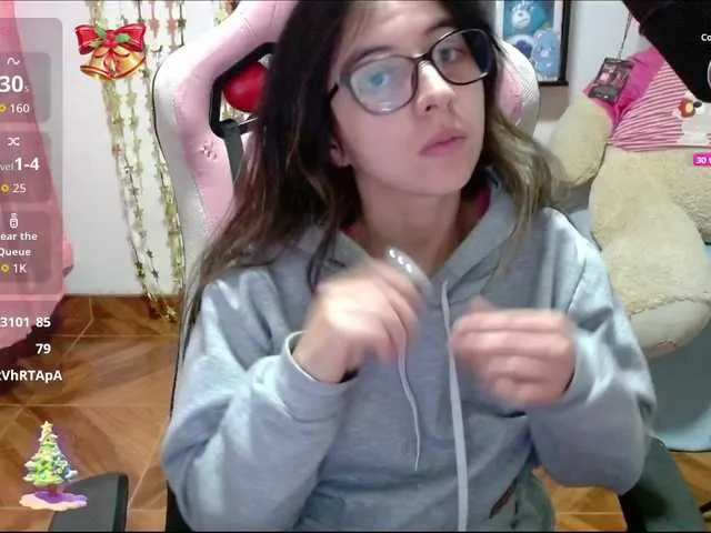 Live sex webcam photo for Maggie-Fox #292319699