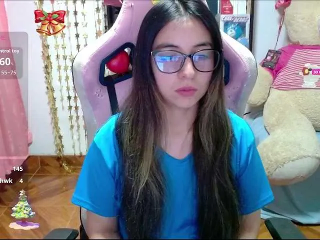 Live sex webcam photo for Maggie-Fox #292333634