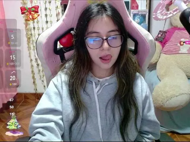 Live sex webcam photo for Maggie-Fox #292339271