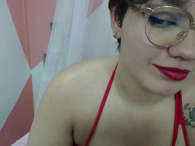 Live sex webcam photo for Maggie-evans5 #273529805