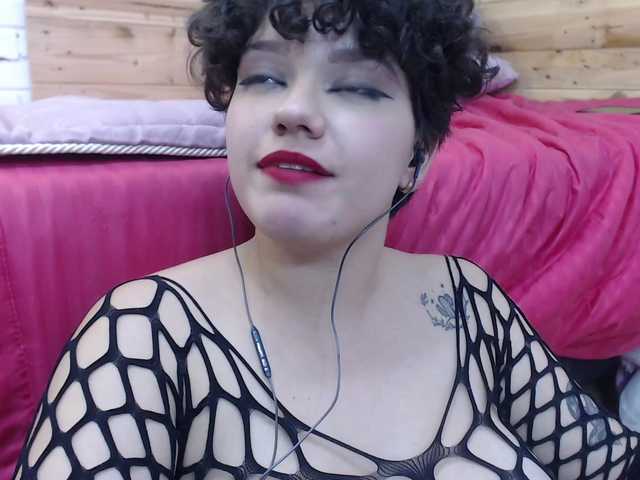 Live sex webcam photo for Maggie-evans5 #273583012