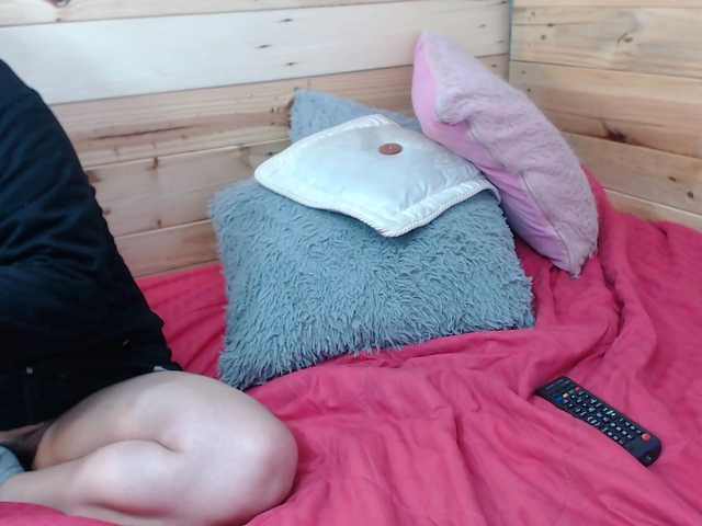 Live sex webcam photo for Maggie-evans5 #273656751