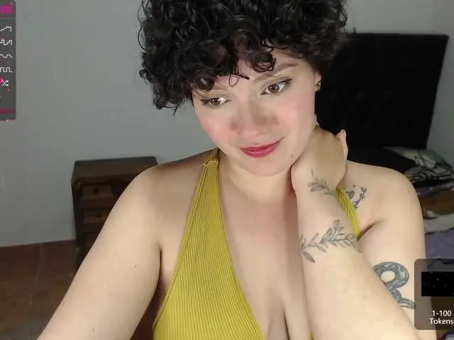 Live sex webcam photo for Maggie-evans5 #273912494