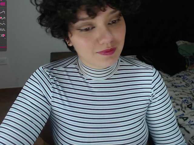 Live sex webcam photo for Maggie-evans5 #273950433