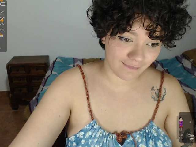 Live sex webcam photo for Maggie-evans5 #274118324