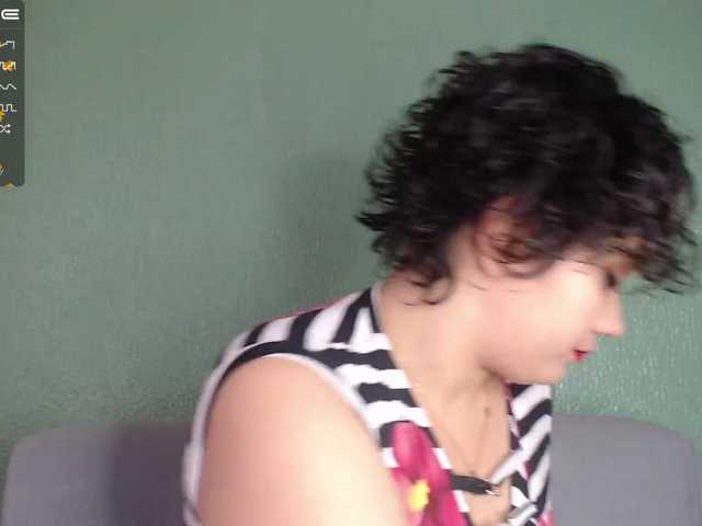 Live sex webcam photo for Maggie-evans5 #274401835