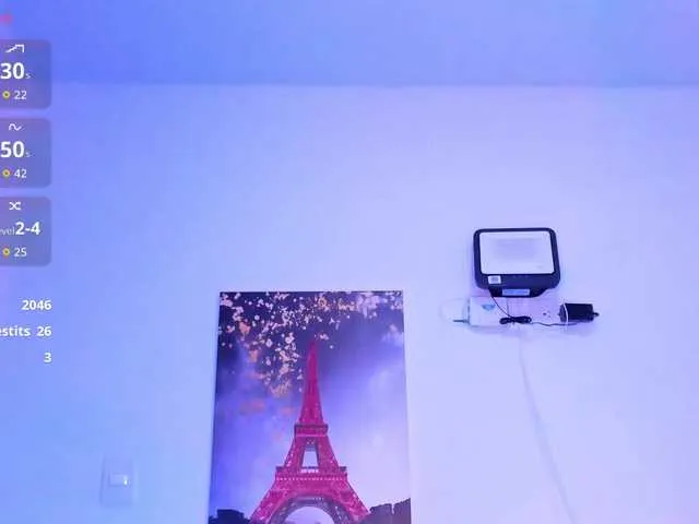 Live sex webcam photo for MaggieBrown #292111429